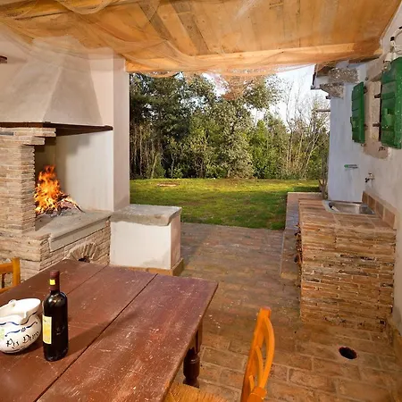Roinizza In Prtlog Holiday home *